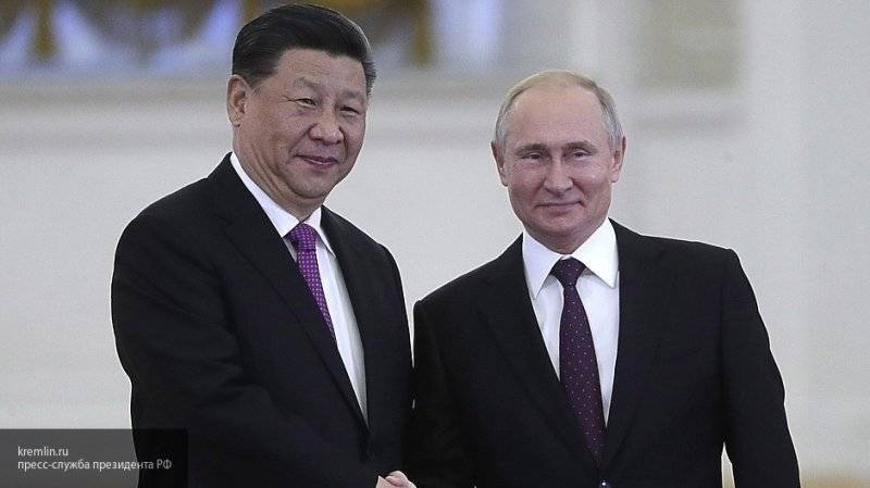 Путин тепло поздравил китайского коллегу с 70-летием со дня основания КНР