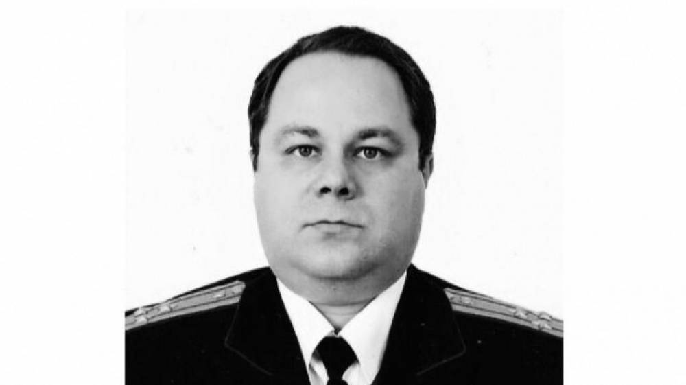 Бастрыкин пообещал помочь семье убитого в Москве следователя