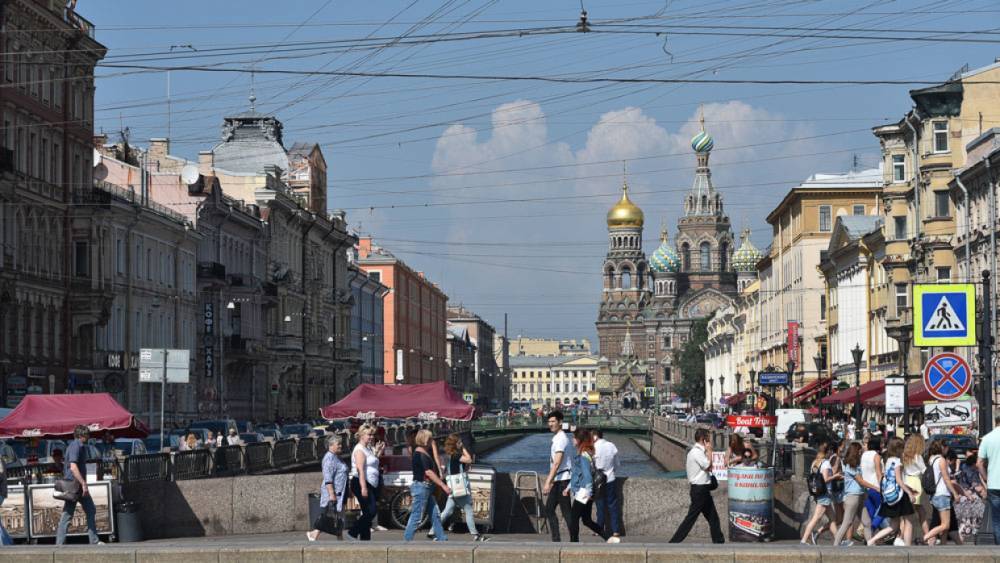 В Совфеде считают, что российские дети должны посещать не только Петербург