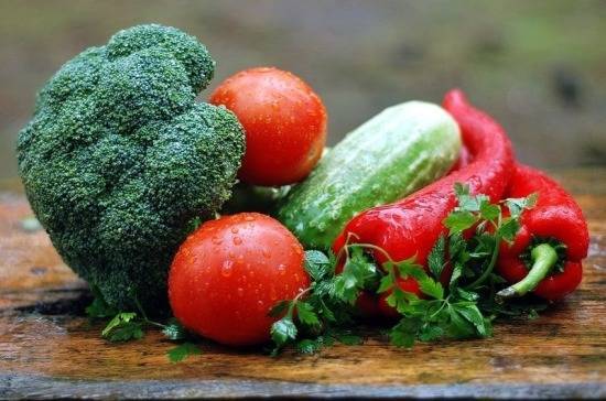 Росстат назвал регионы с наибольшим потреблением овощей и фруктов