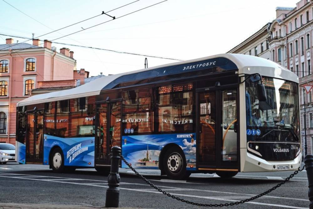 В Петербурге электробусы за полгода перевезли 460 тысяч пассажиров