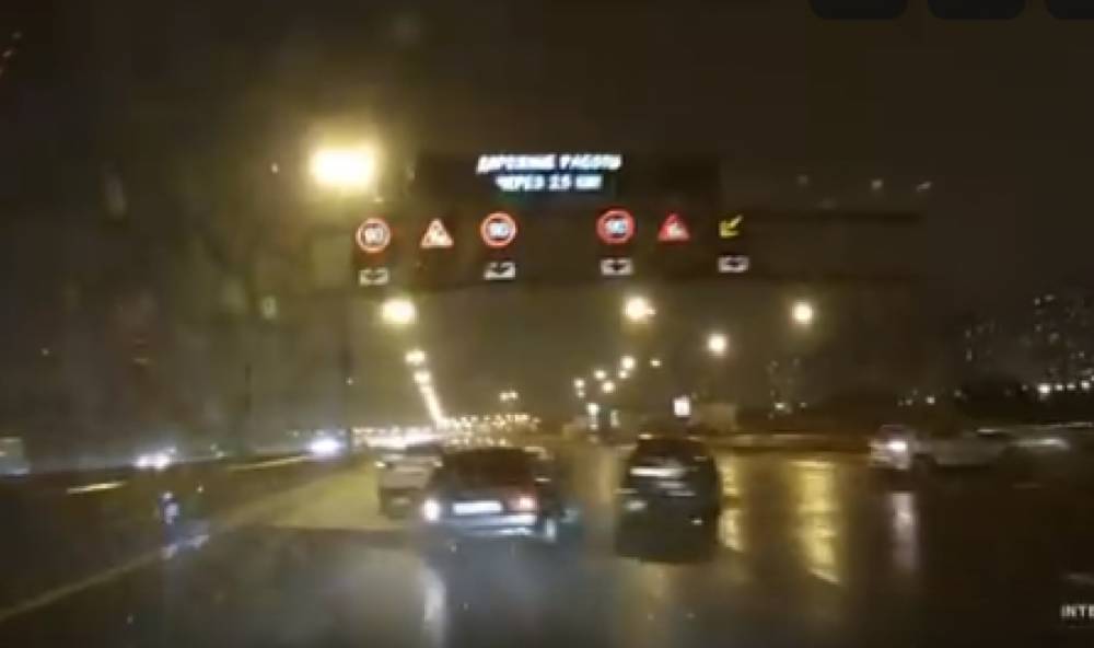 Видео массовой аварии из четырех авто на КАД появилось в Сети