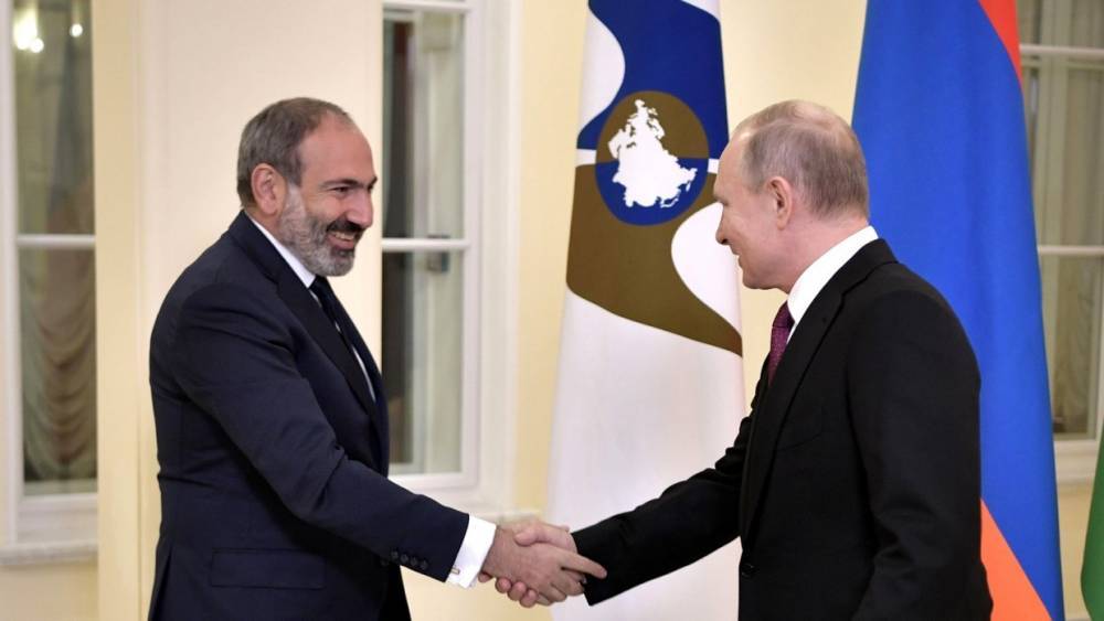 Путин подтвердил стратегический характер отношений с Арменией