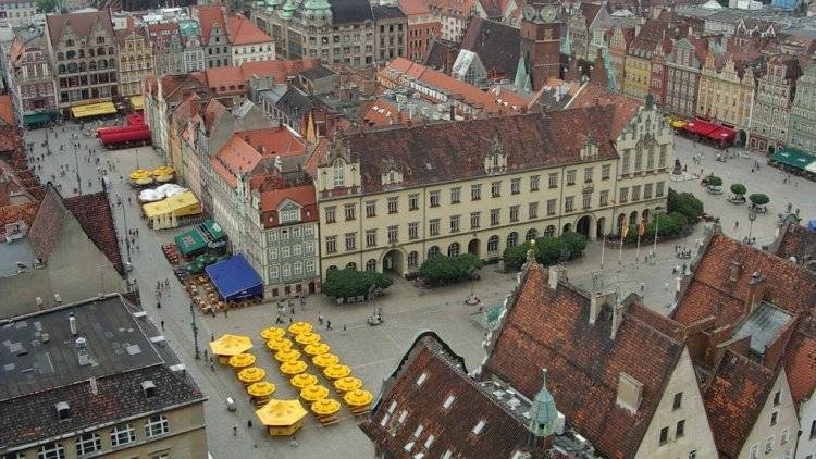 Один человек погиб и 18 пострадали из-за непогоды в Польше