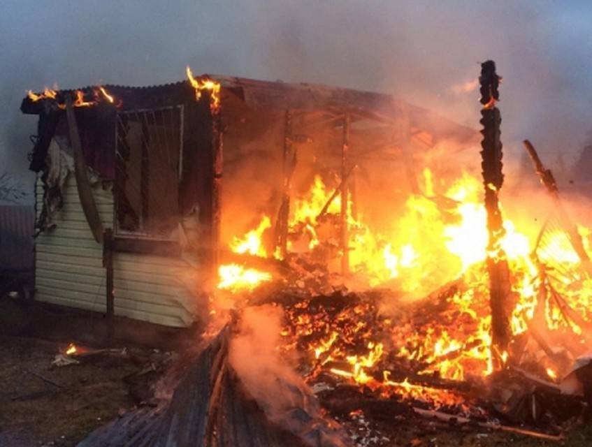 Дача полностью сгорела в Тульской области