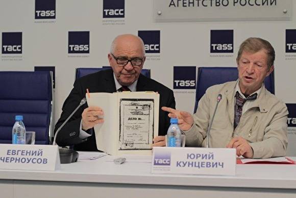 Мэра Екатеринбурга попросят защитить могилы дятловцев от незаконной эксгумации