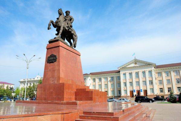 В казахстанском Таразе центральной площади дали имя Назарбаева