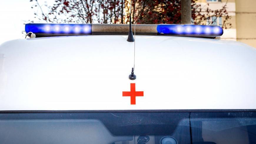 В Петербурге столкнулись автобус и авто: один человек погиб, восемь пострадали