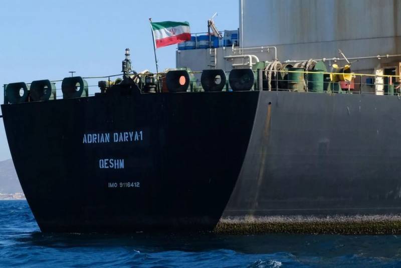 Шеф Госдепа США опубликовал фото иранского танкера у берегов Сирии