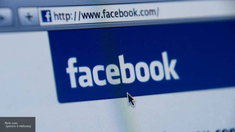Facebook снова забанил протрамповское сообщество