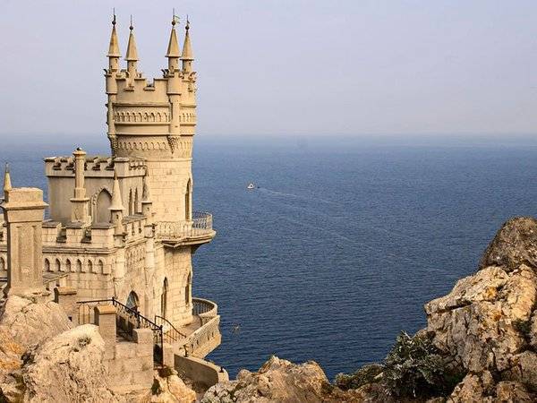 Поток иностранных туристов в Крым вырос на 10%
