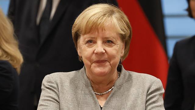 Меркель высказалась о санкциях против России