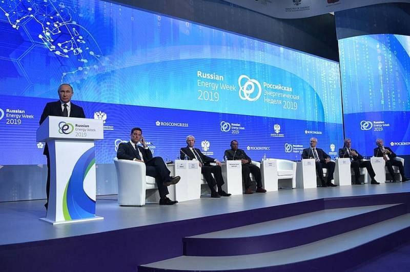 На энергетическом форуме Путин отчитал корреспондента NBC