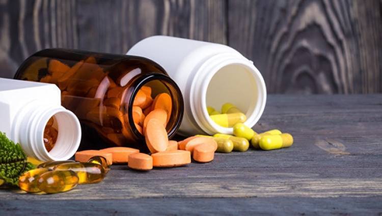 Эндокринолог предупредила об опасности употребления витаминов