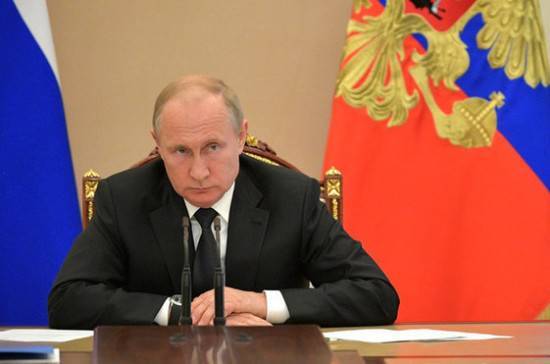 Путин заявил, что никогда никого не просил смягчить санкции