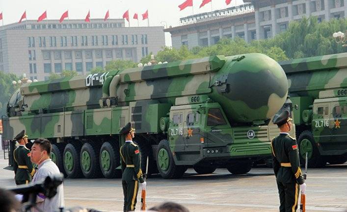 The National Interest (США): гигантский военный парад в Пекине свидетельствует о превращении Китая в ракетную сверхдержаву