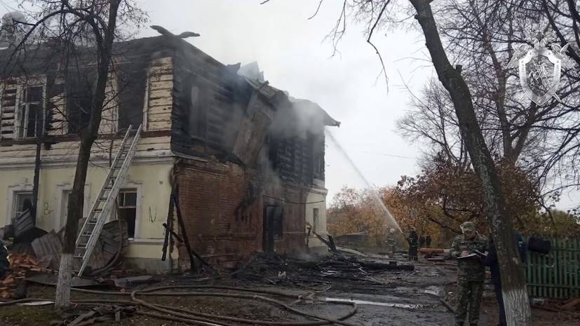 В Ярославской области в результате пожара в жилом доме погибли семь человек — видео
