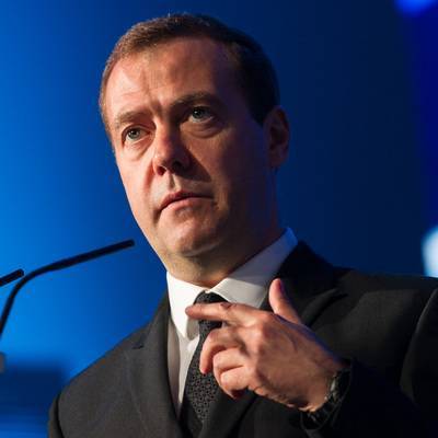Медведев: газовые проблемы на Украине остаются вне зависимости от смены власти