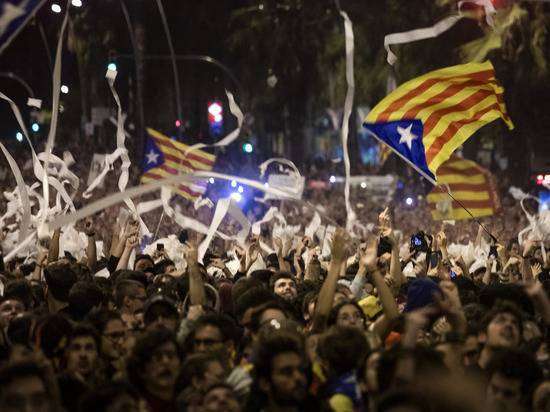 Пятая колонна сторонников независимости: чем закончатся протесты в Барселоне