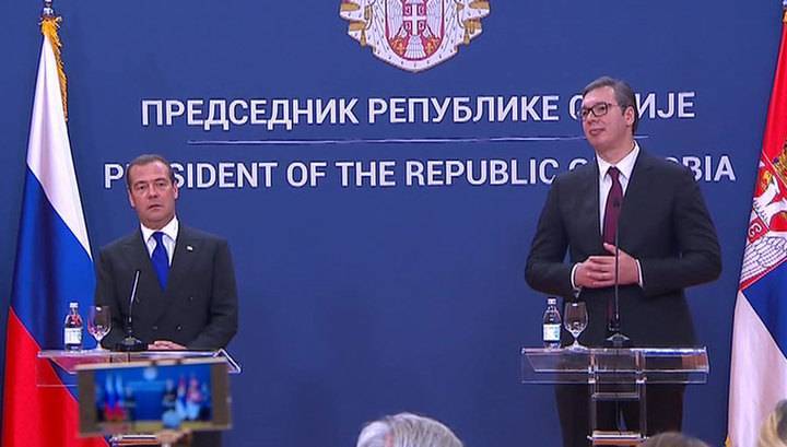 Дмитрий Медведев прибыл в Сербию с официальным визитом