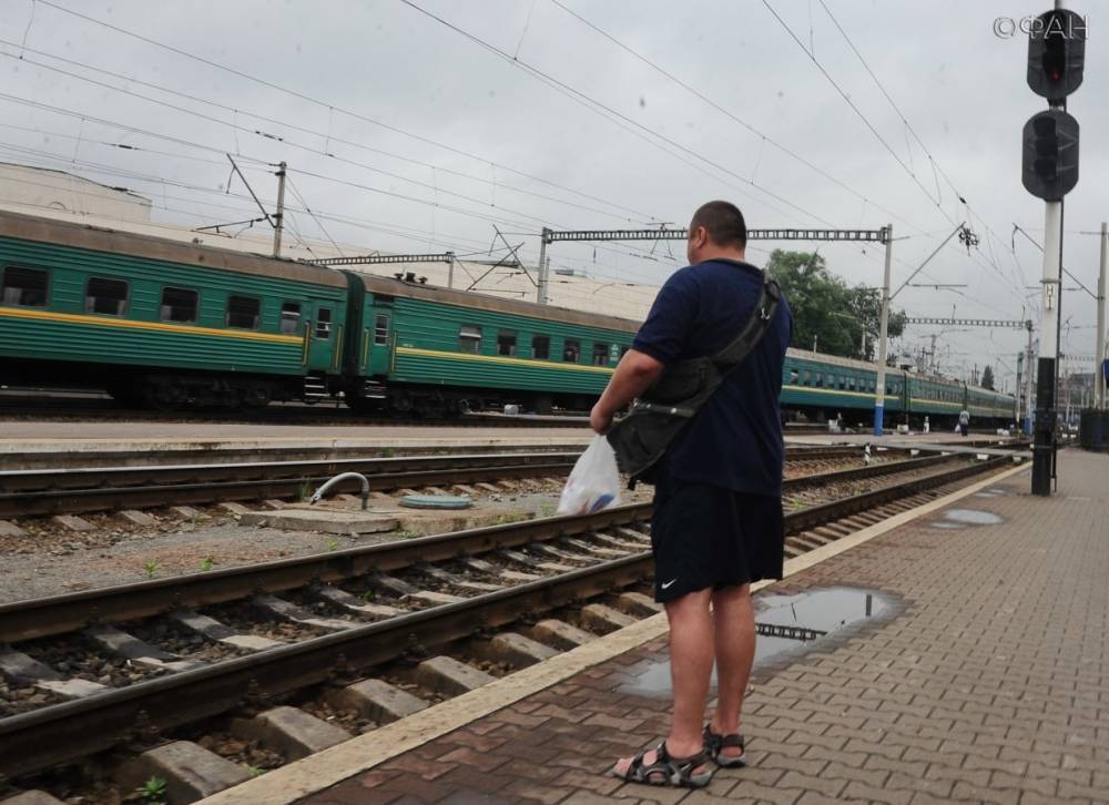 Рада приватизирует железную дорогу и почту, украинцам предрекают «хождение по шпалам»