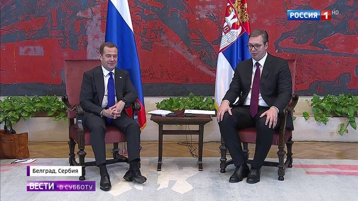 Медведев подчеркнул важность сохранения исторической правды