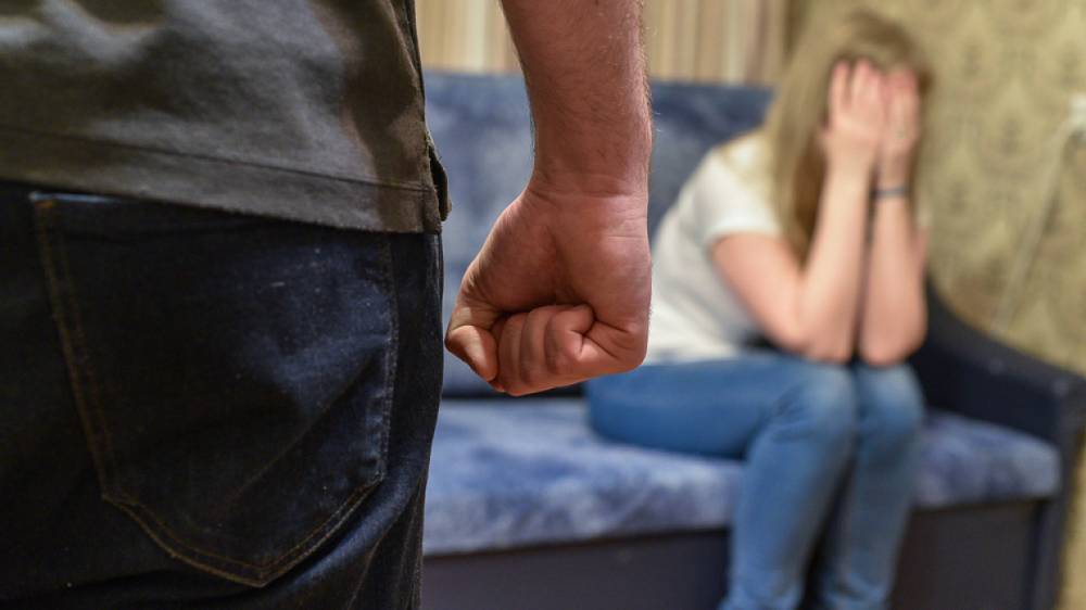 В России виновным в домашнем насилии запретят приближаться к потерпевшим