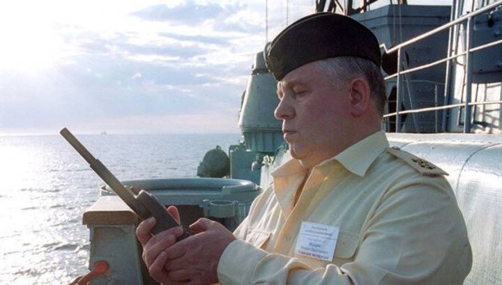 Скончался вице-адмирал Моцак, руководивший подъемом "Курска"