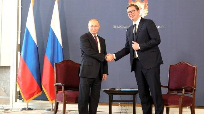 Путин и Вучич договорились передать картины Рериха России