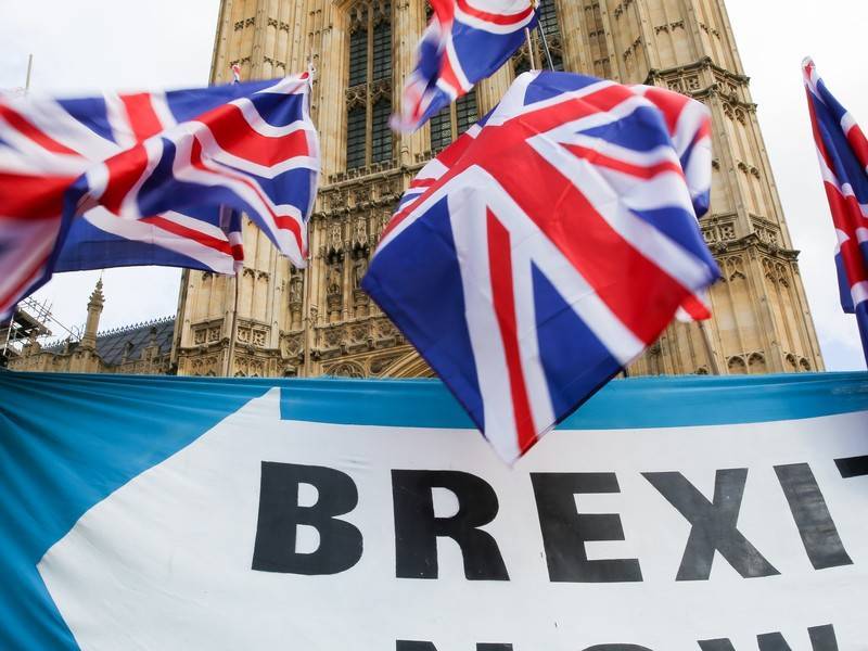 Голосование по сделке Лондона и ЕС отложат при одобрении отсрочки Brexit