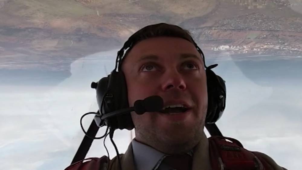 Журналист  поднялся в небо с пилотажной группой "Первый полет"