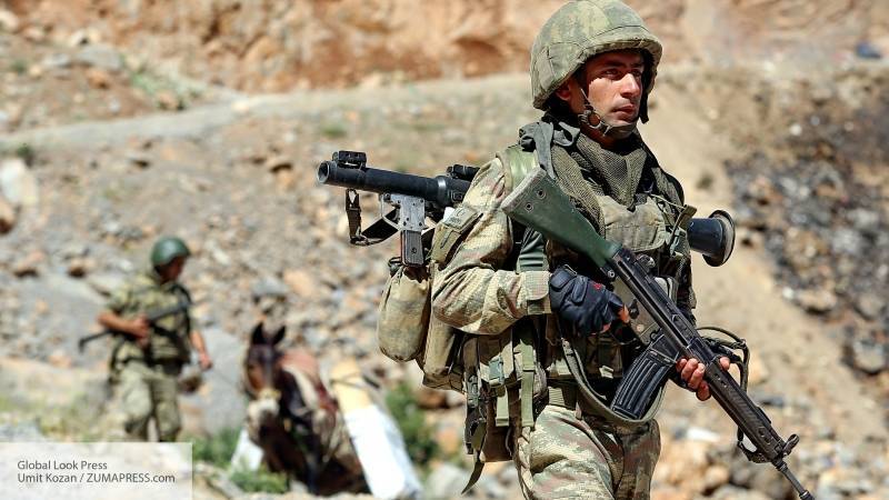 Операция Турции против курдов-террористов вынудила США вывести войска из Сирии