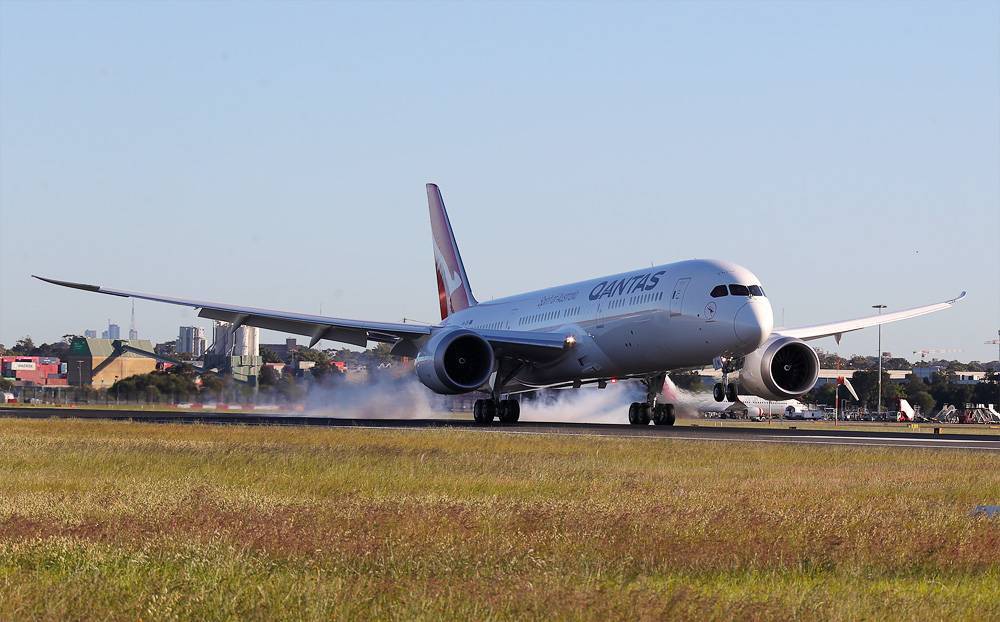 Австралийская авиакомпания Qantas побила рекорд беспосадочного перелета