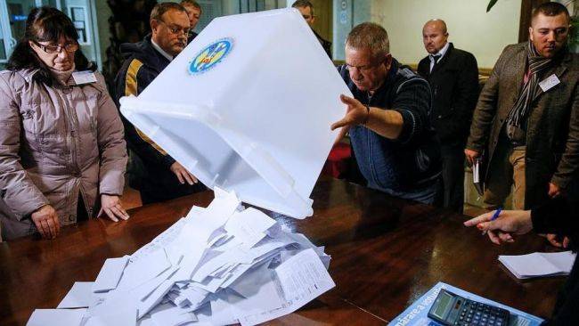 В Молдавии завершен день выборов, ЦИК подводит итоги