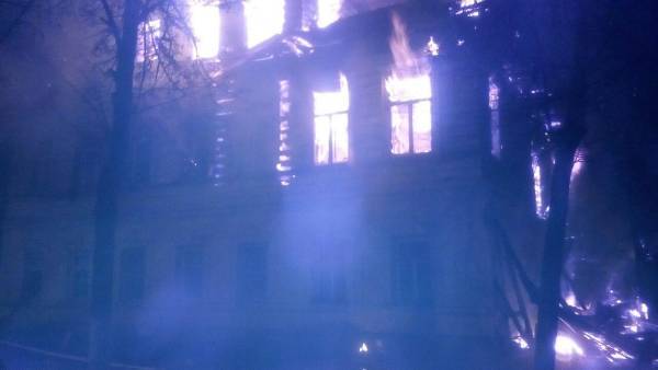 Названа причина пожара в жилом доме в Ростове, где погибли пять детей