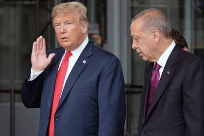 Дональд Трамп - Тайип Эрдоган - Майк Пенс - Реджеп Турции - Трамп назвал Эрдогана «чертовски хорошим лидером» - newtvnews.ru - США - Сирия - Турция