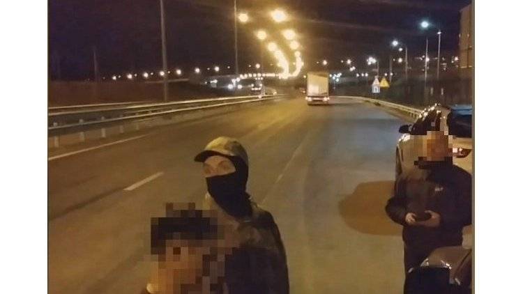 На подходе к Крымскому мосту ФСБ изъяла у крымчанина 10 кг наркотиков