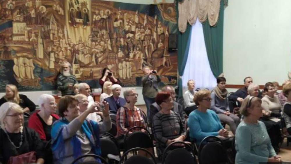 Депутаты поздравили псковских латышей
