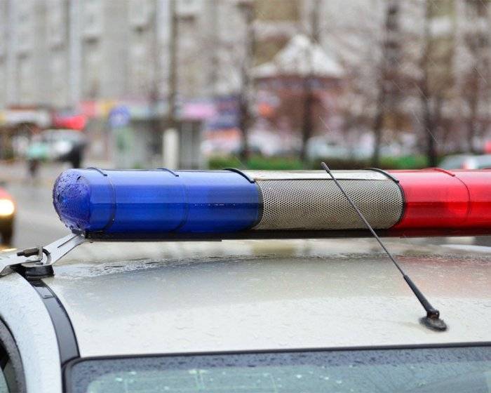 В Москве нетрезвый гражданин ножом ударил полицейского в руку