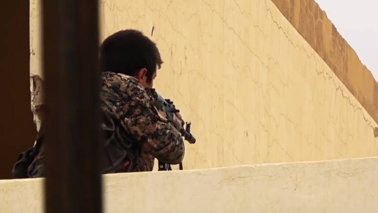 Турция сдерживает курдов-террористов ради защиты Сирии от раскола, считает военный эксперт