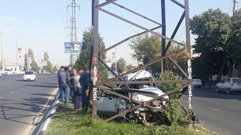 В Ташкенте подросток на «Матизе» вылетел с кольцевой дороги | Вести.UZ