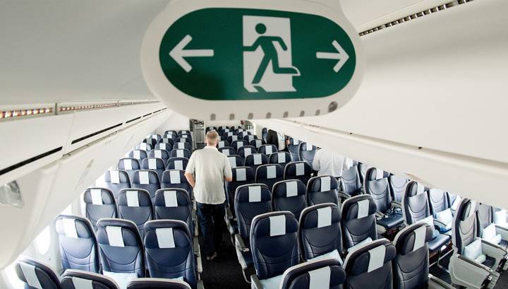 Пассажира рейса из Нью-Йорка в Ташкент привязали к креслу