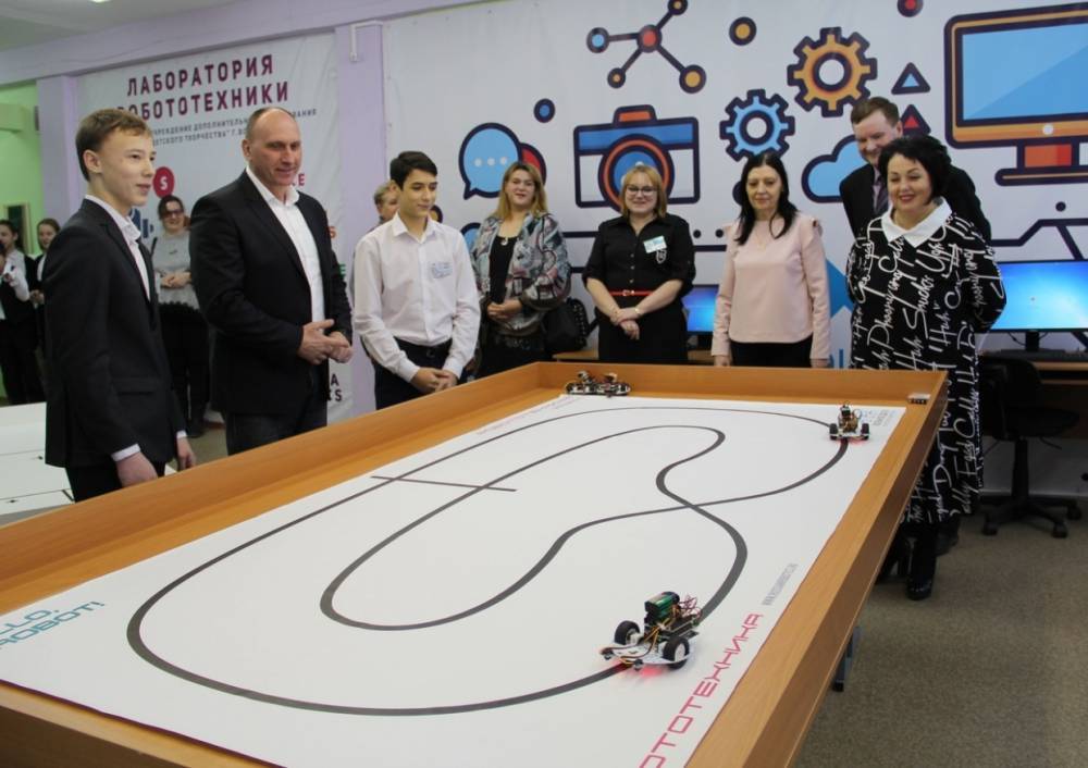 В Воргашоре состоялось торжественное открытие лаборатории робототехники