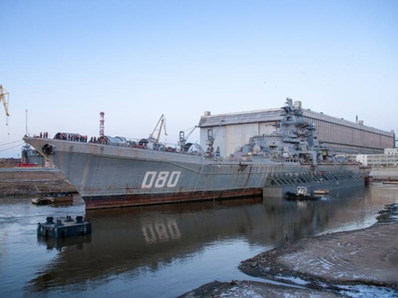 Крейсер «Адмирал Нахимов» назвали бесполезным в борьбе с США