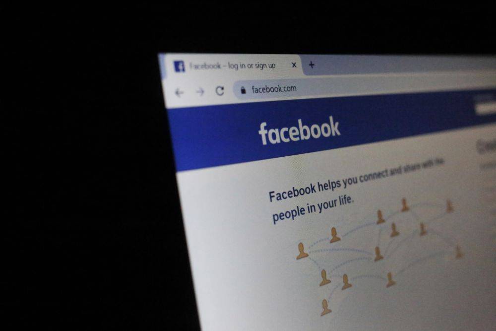 Facebook удалил сеть фейковых аккаунтов из России и Ирана