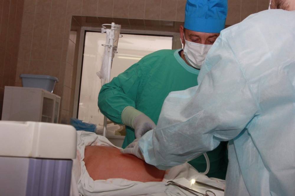 В Елизаветинской больнице пенсионерке удалили грыжу размером 13 сантиметров