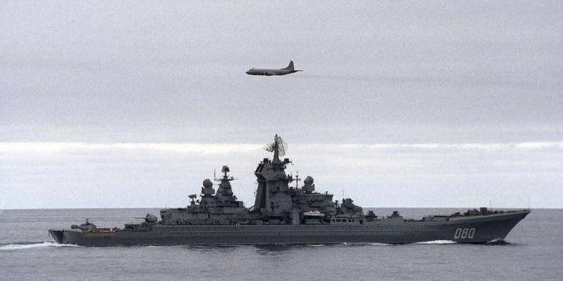 Военные назвали крейсер "Адмирал Нахимов" бесполезным в войне с США