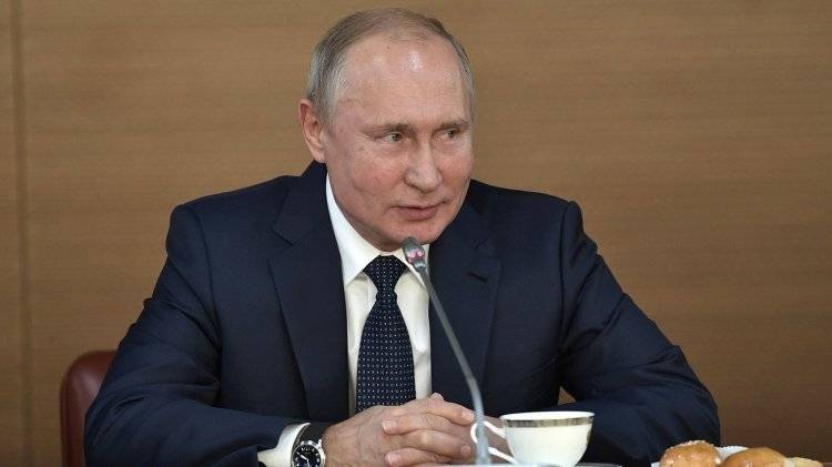РФ развивает военное сотрудничество с защищающими свой суверенитет странами Африки, заявил Путин