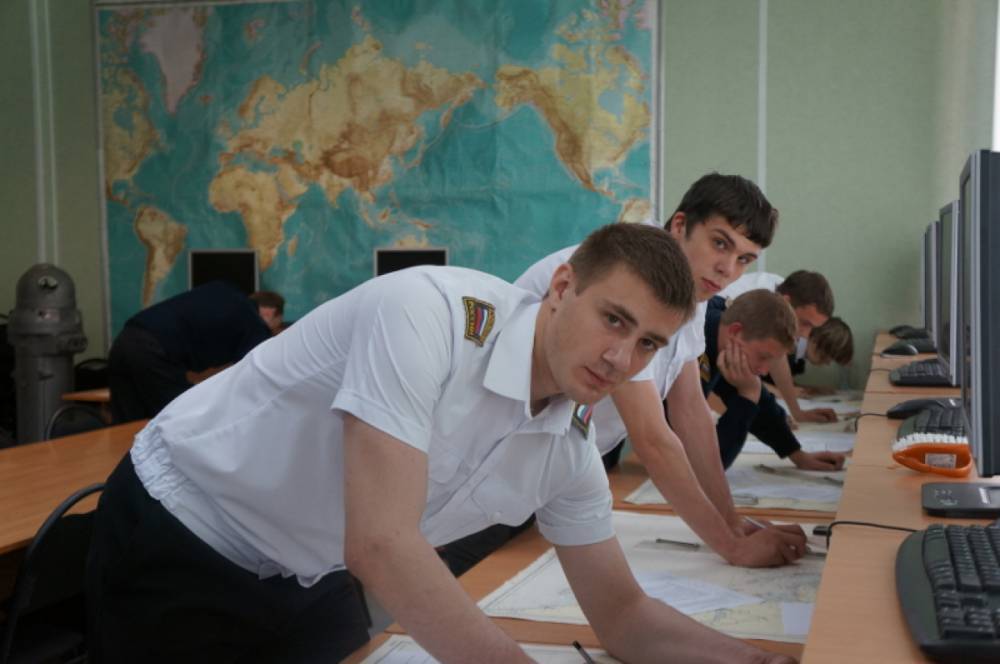 Стало известно, куда отправят студентов из ликвидированного техникума в Архангельске