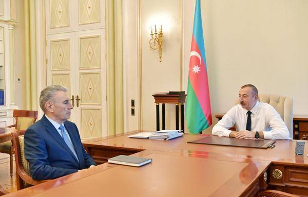 Президент Азербайджана уволил двух вице-премьеров